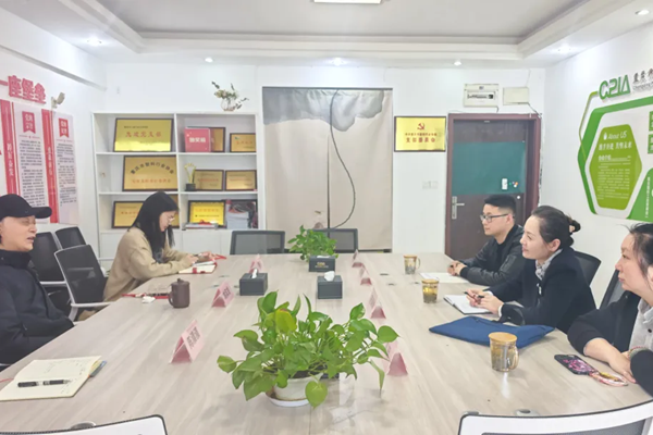 重庆市市场监管局标准化处调研重庆市塑料行业协会团体标准工作